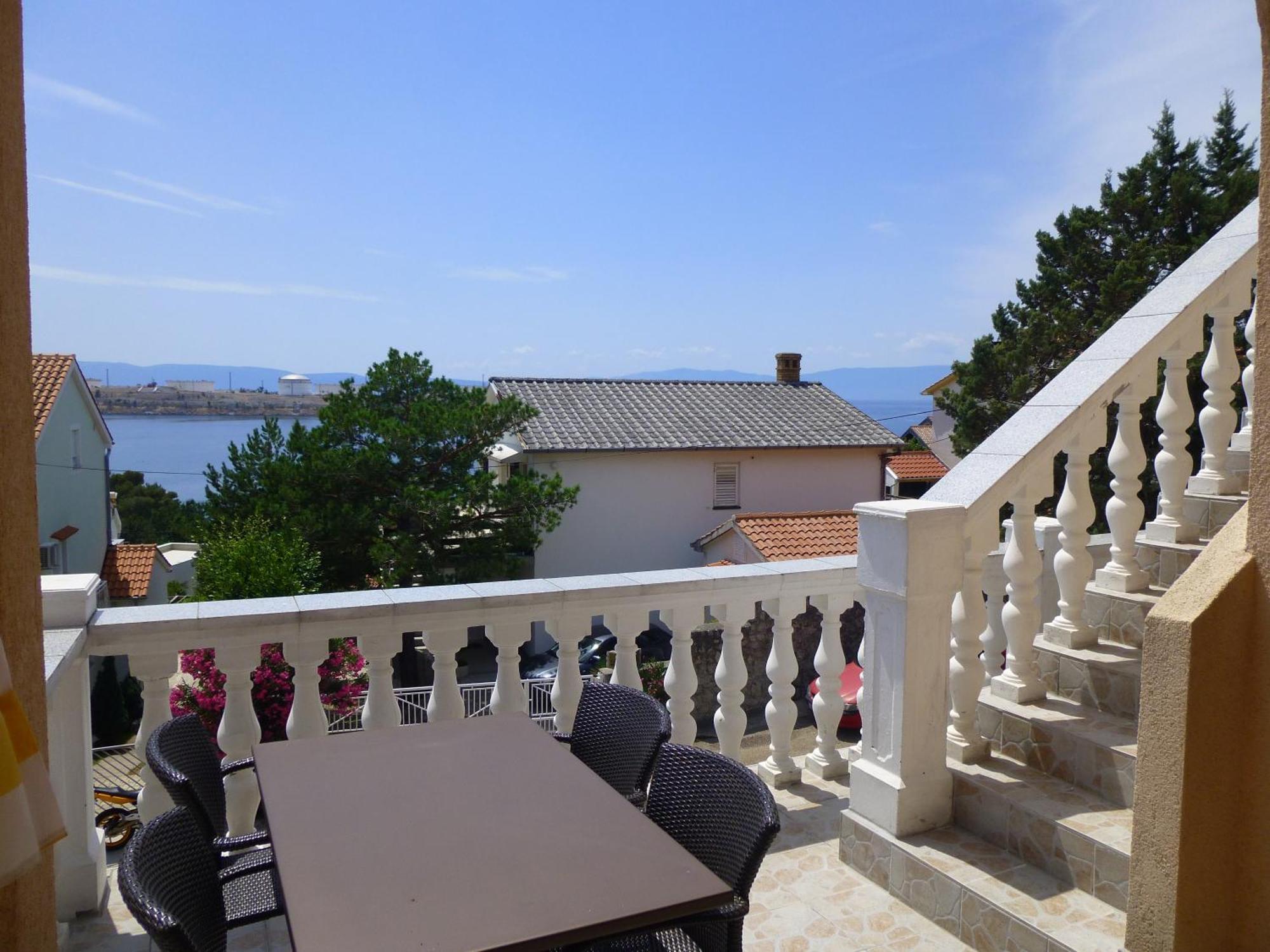 Apartments Villa Rosmarin Omišalj Exterior foto